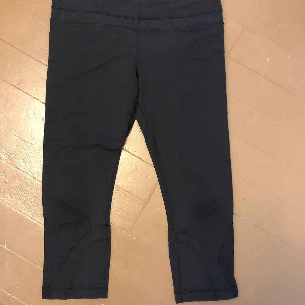Lululemon Cropped Capri Black Legging